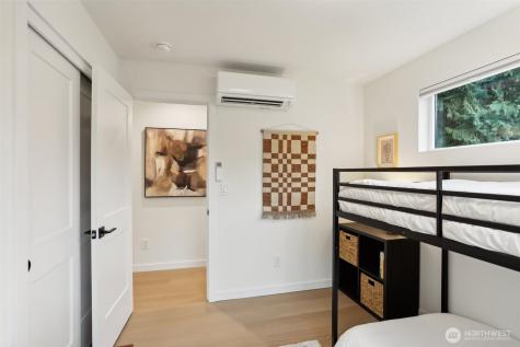 2644 34th Avenue W Seattle WA 98199