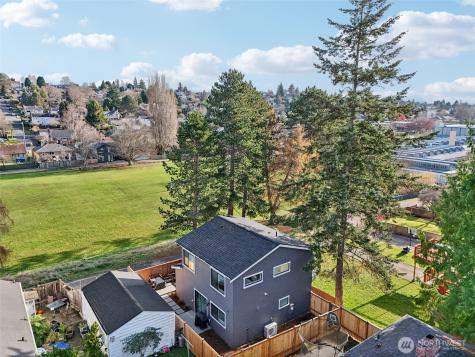 2644 34th Avenue W Seattle WA 98199