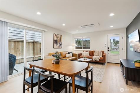 2644 34th Avenue W Seattle WA 98199