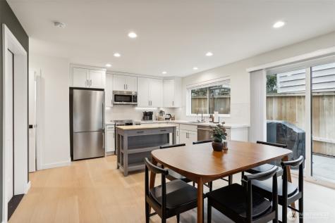 2644 34th Avenue W Seattle WA 98199