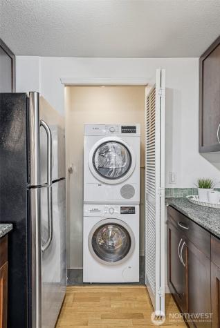 3045 20th Avenue W Seattle WA 98199