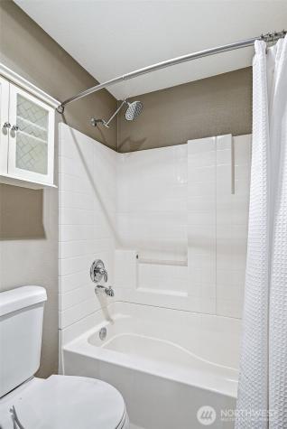 3045 20th Avenue W Seattle WA 98199