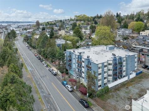 3045 20th Avenue W Seattle WA 98199