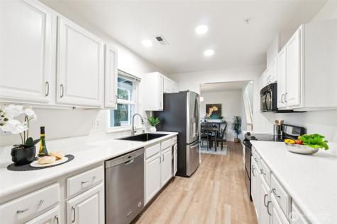 22454 SE 37th Terrace Issaquah WA 98029