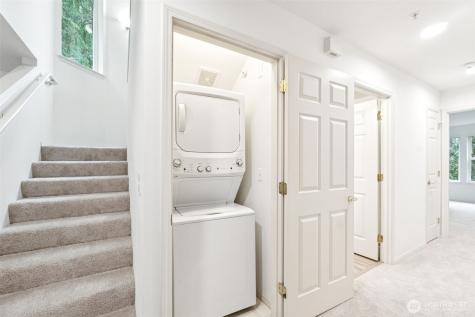 22454 SE 37th Terrace Issaquah WA 98029