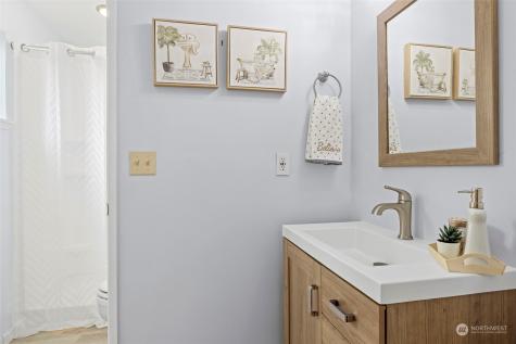 3950 Lake Washington Boulevard Se Bellevue WA 98006