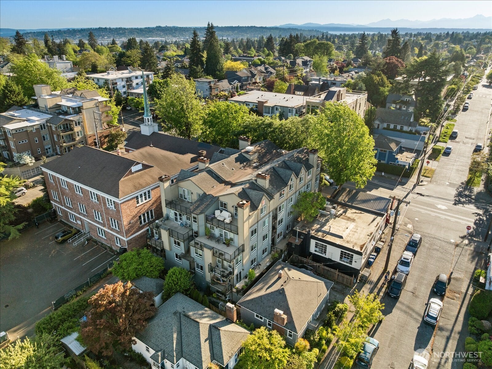 7814 Greenwood Avenue N Seattle WA 98103