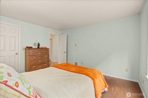 7814 Greenwood Avenue N Seattle WA 98103
