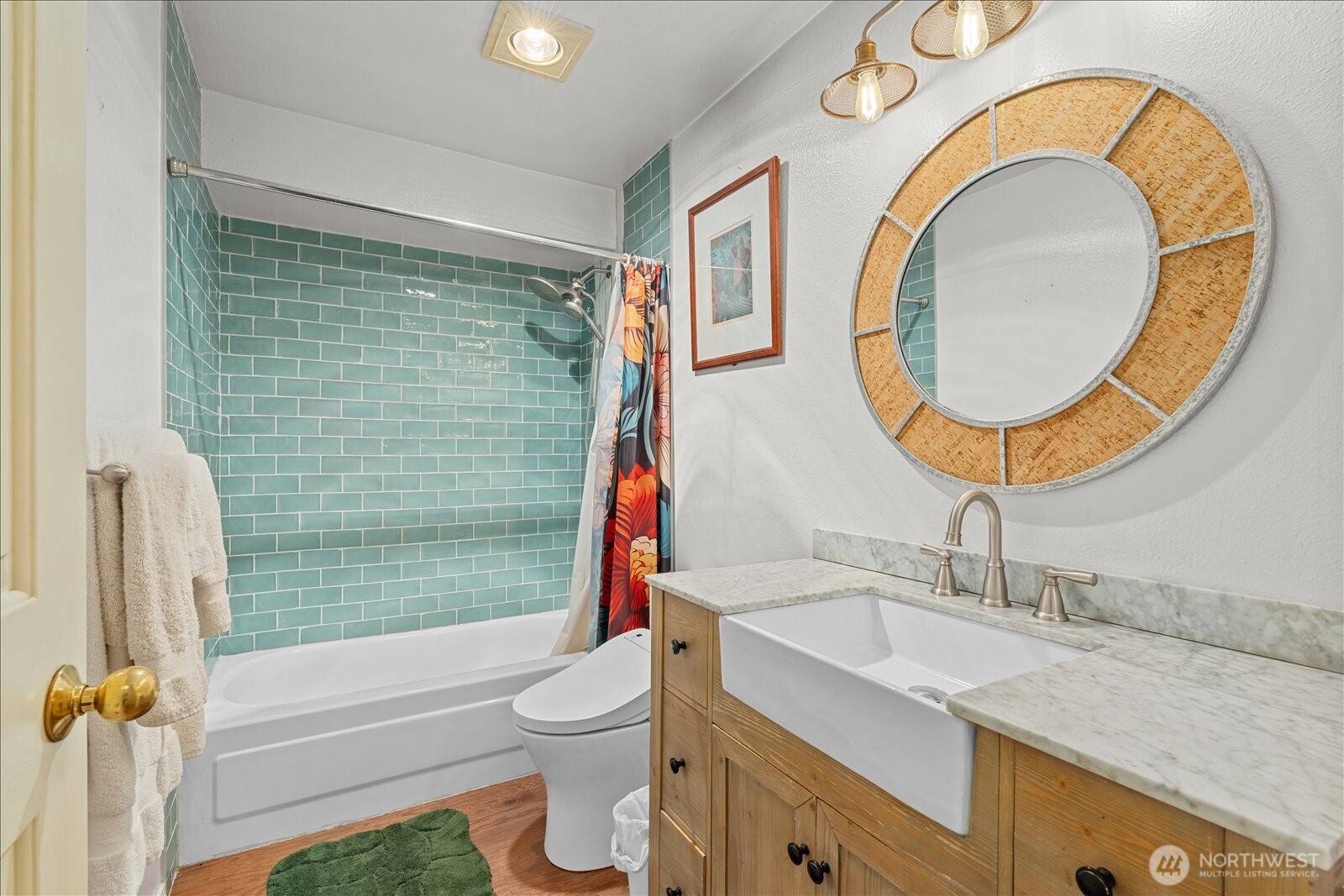 7814 Greenwood Avenue N Seattle WA 98103