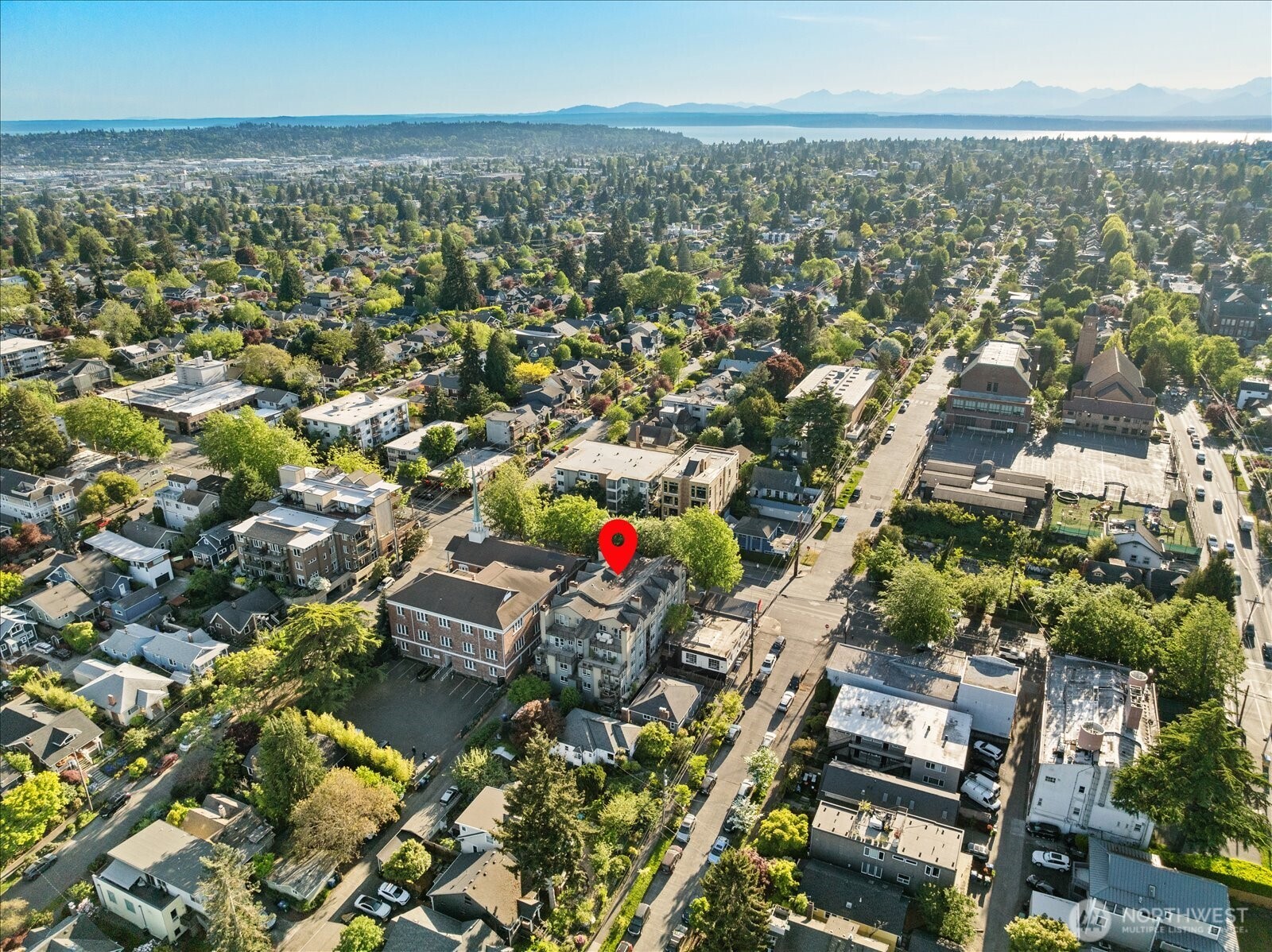 7814 Greenwood Avenue N Seattle WA 98103