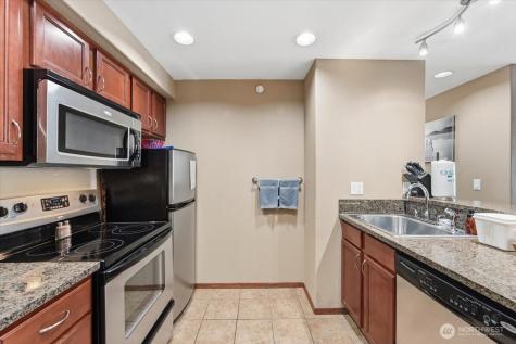 322 W Woodin Avenue Chelan WA 98816