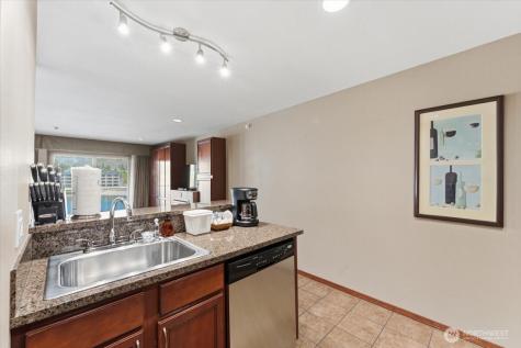 322 W Woodin Avenue Chelan WA 98816