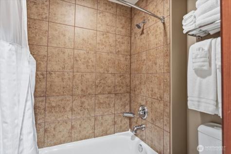 322 W Woodin Avenue Chelan WA 98816