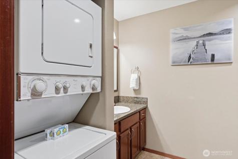 322 W Woodin Avenue Chelan WA 98816