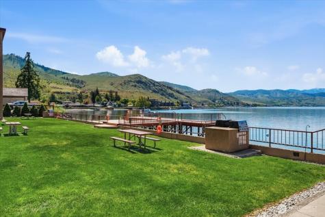 322 W Woodin Avenue Chelan WA 98816