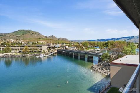 322 W Woodin Avenue Chelan WA 98816