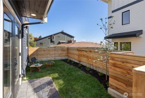 909 32nd Avenue S Seattle WA 98144