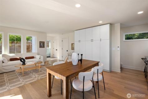 909 32nd Avenue S Seattle WA 98144