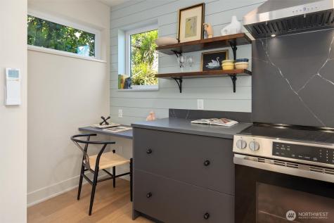 909 32nd Avenue S Seattle WA 98144