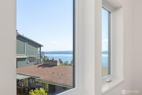 909 32nd Avenue S Seattle WA 98144