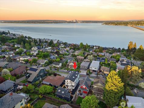 909 32nd Avenue S Seattle WA 98144