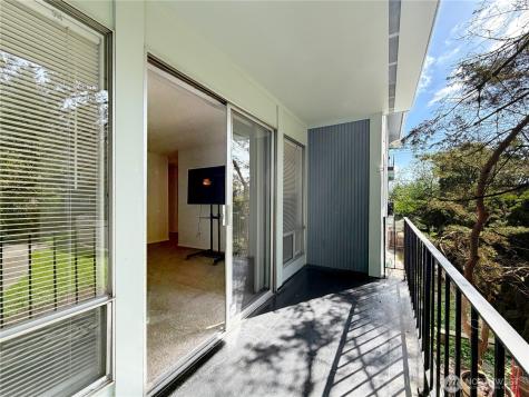 10459 Des Moines Memorial Drive S Seattle WA 98168