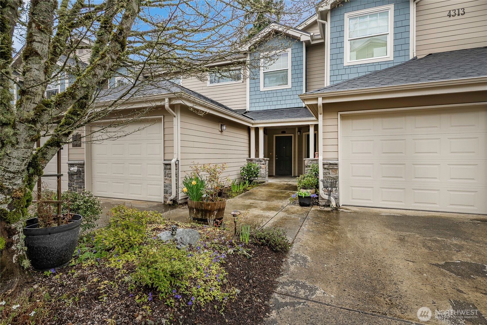 4313 Issaquah-pine Lake Road SE Sammamish WA 98075