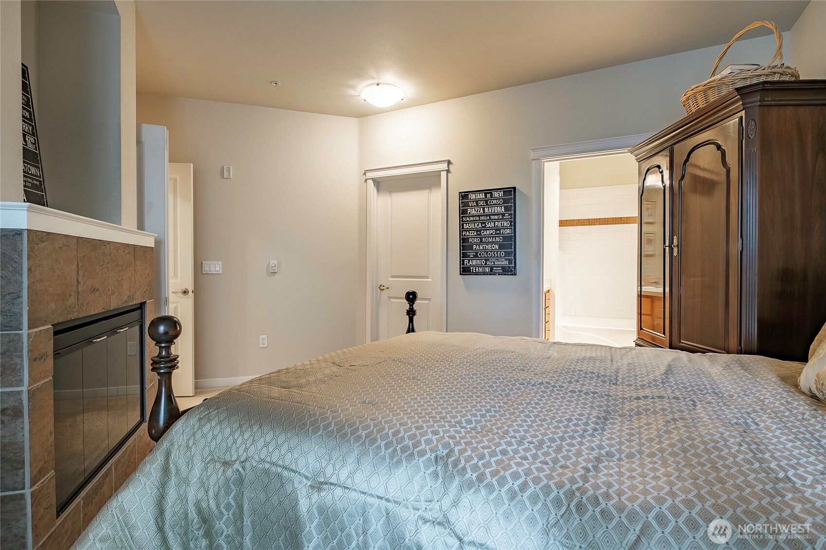 4313 Issaquah-pine Lake Road SE Sammamish WA 98075