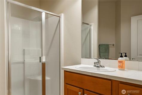 4313 Issaquah-pine Lake Road SE Sammamish WA 98075
