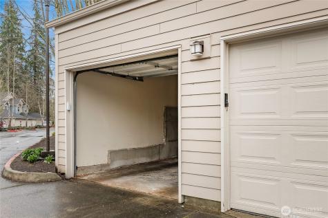 4313 Issaquah-pine Lake Road SE Sammamish WA 98075