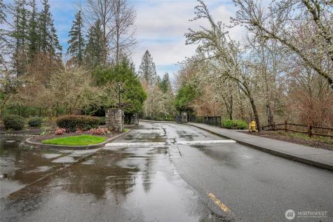 4313 Issaquah-pine Lake Road SE Sammamish WA 98075