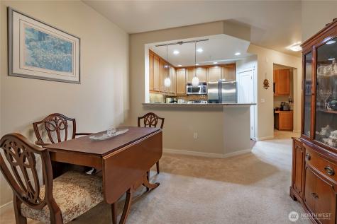 4313 Issaquah-pine Lake Road SE Sammamish WA 98075