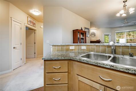 4313 Issaquah-pine Lake Road SE Sammamish WA 98075