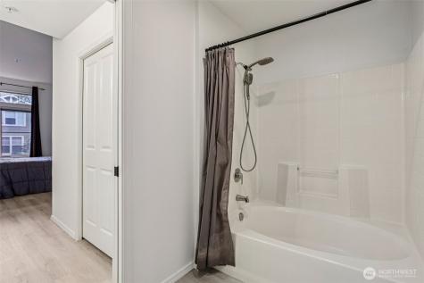 23760 SE 52nd Lane Issaquah WA 98029