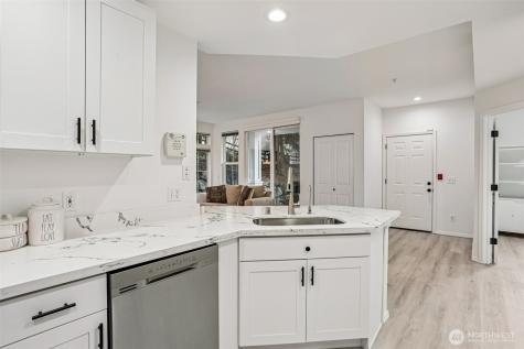 23760 SE 52nd Lane Issaquah WA 98029
