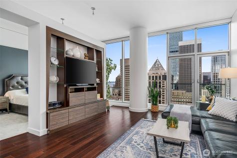 909 5th Avenue Seattle WA 98104