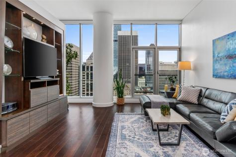 909 5th Avenue Seattle WA 98104