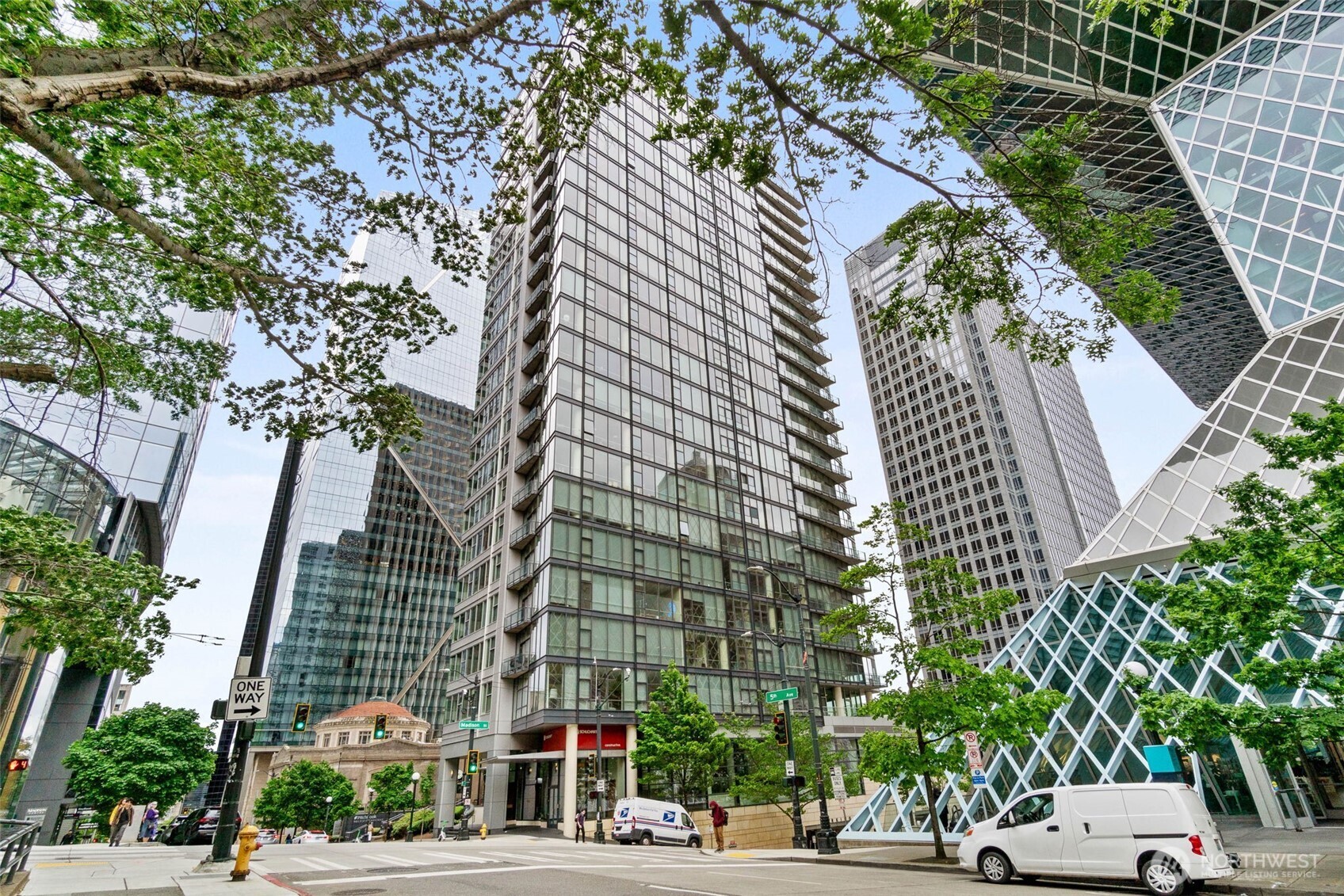 909 5th Avenue Seattle WA 98104
