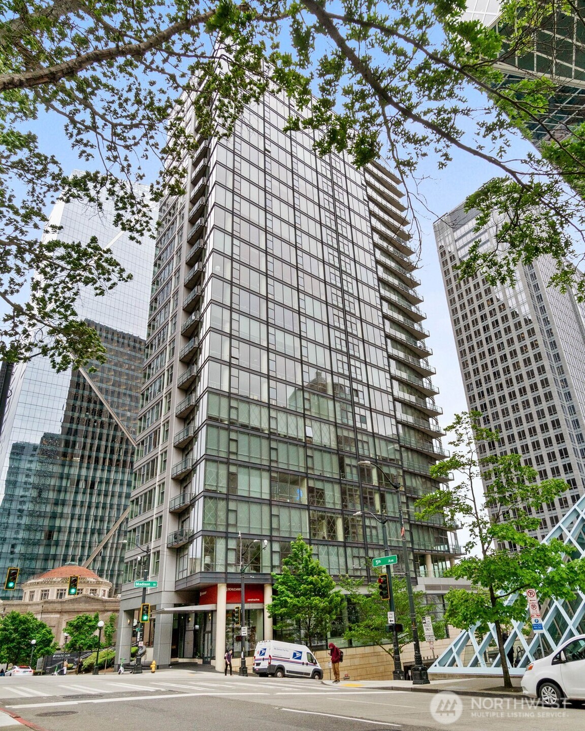 909 5th Avenue Seattle WA 98104