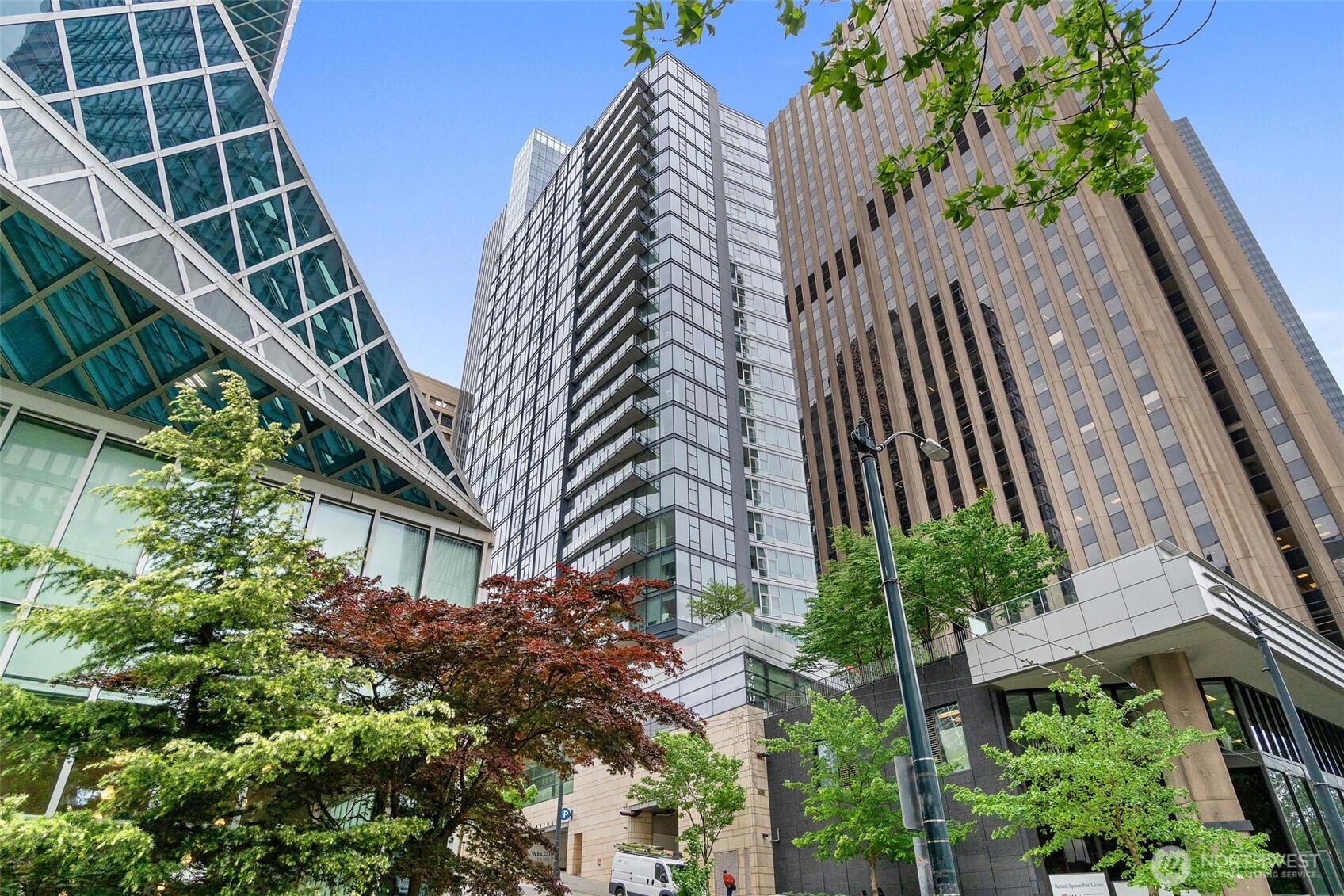 909 5th Avenue Seattle WA 98104