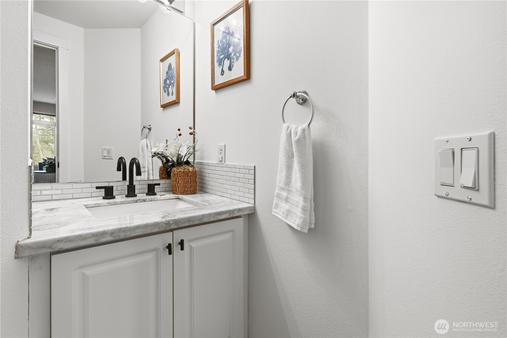 6649 SE Cougar Mountain Way Bellevue WA 98006