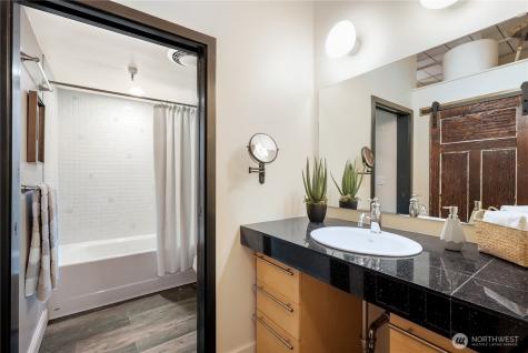 1507 Western Avenue Seattle WA 98101