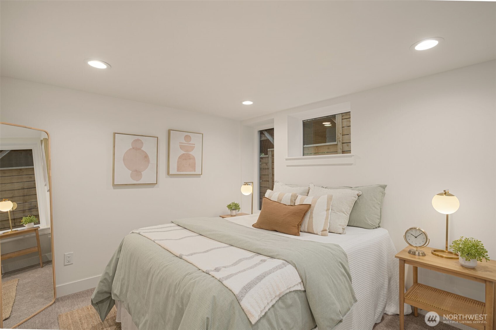7341 21st Avenue NE Seattle WA 98115