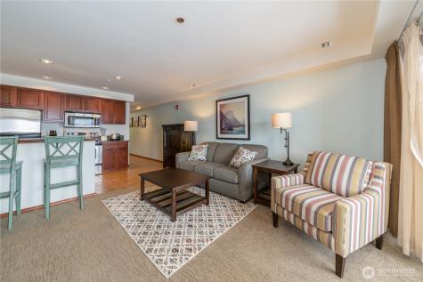 322 W Woodin Avenue Chelan WA 98816