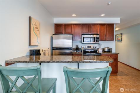 322 W Woodin Avenue Chelan WA 98816