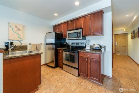 322 W Woodin Avenue Chelan WA 98816