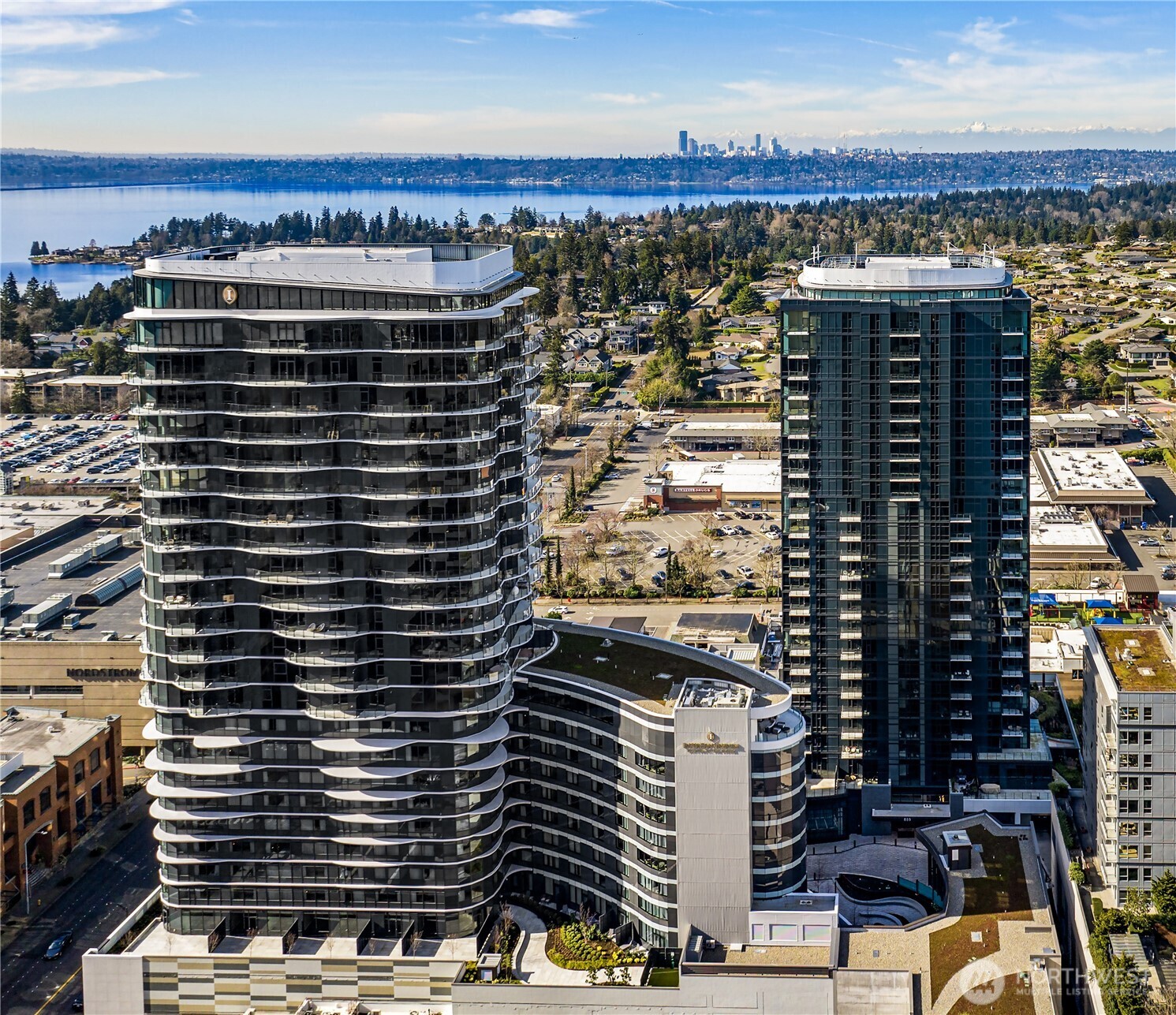 838 Avenue Square NE Bellevue WA 98004