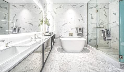 838 Avenue Square NE Bellevue WA 98004