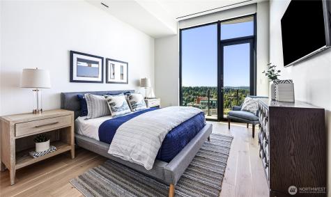 838 Avenue Square NE Bellevue WA 98004