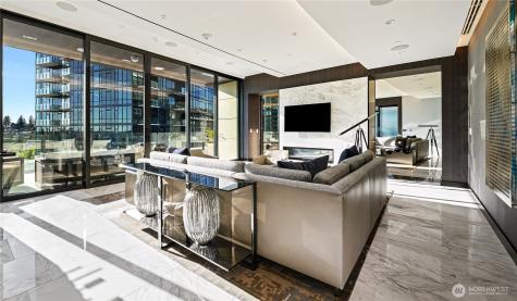 838 Avenue Square NE Bellevue WA 98004